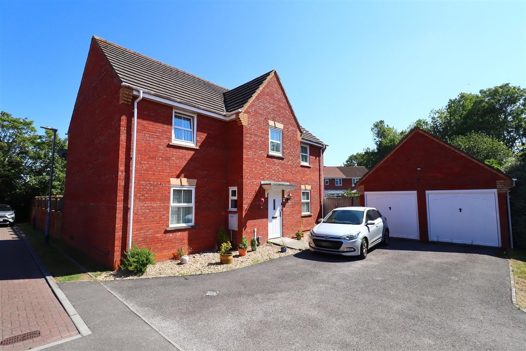 Property photo 1 of 37