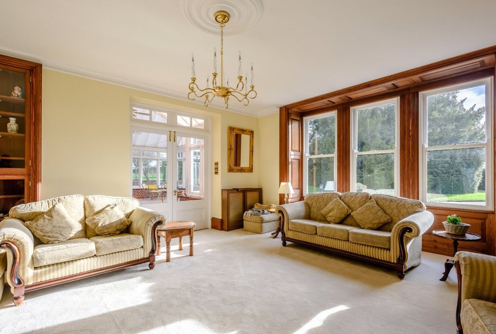 Property photo 2 of 13 Sitting Room