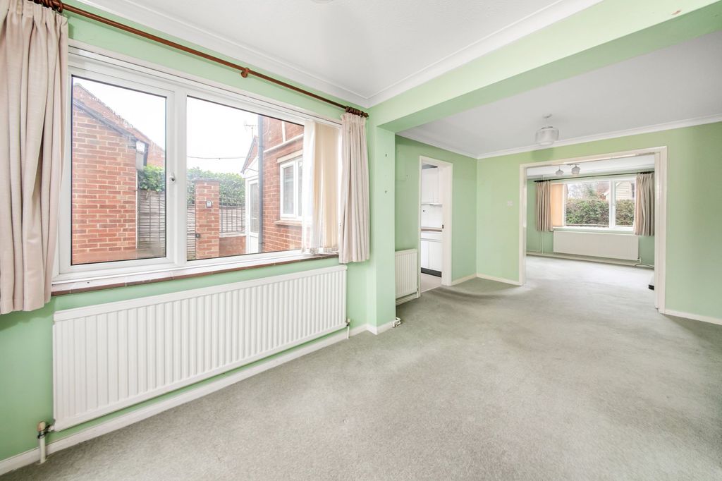 Property photo 3 of 18