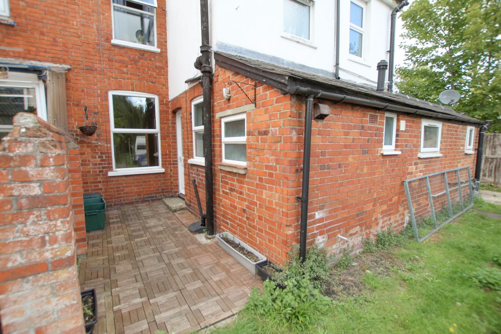 Property photo 1 of 10 Front