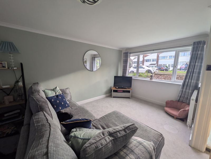 Property photo 2 of 10 Living Room