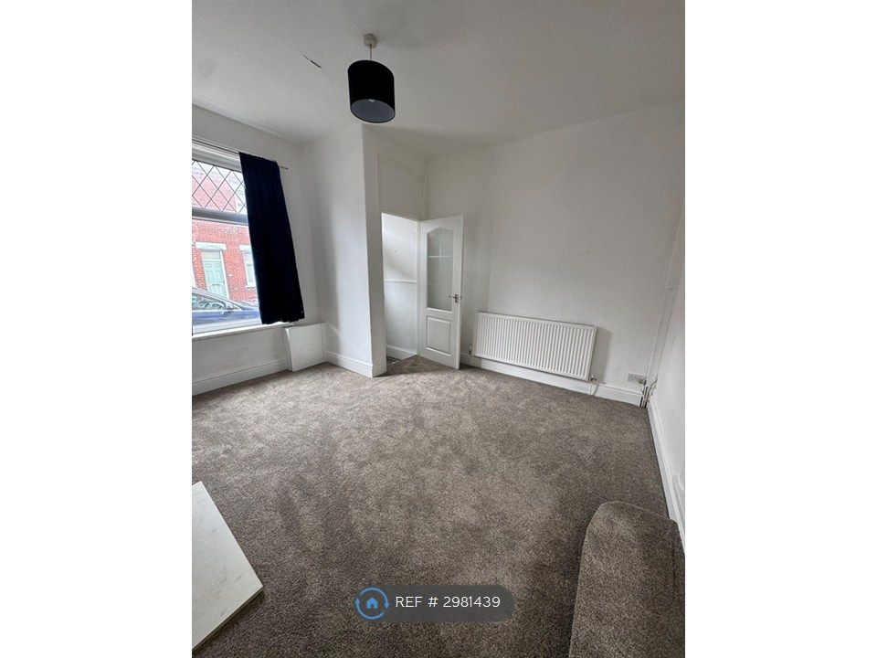 Property photo 2 of 24