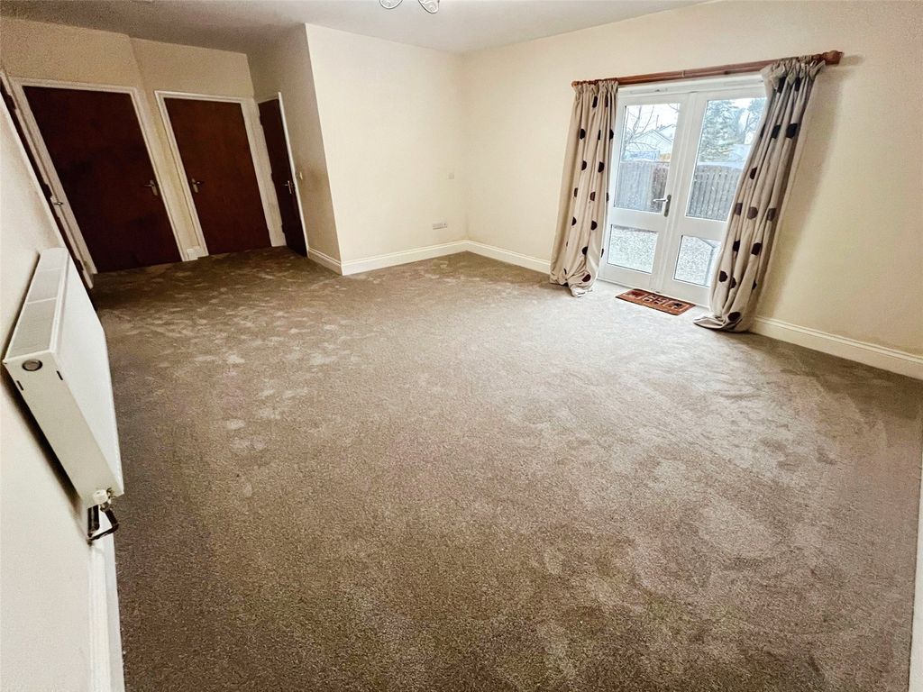 Additional image 7 of 2 bed flat for saleNew Road, Troon, Camborne TR14