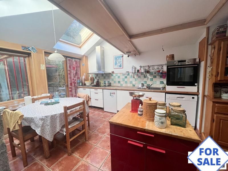 Property photo 2 of 3