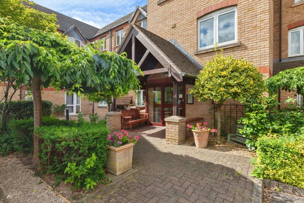 Property photo 1 of 17 Pbox-Img.Jpg
