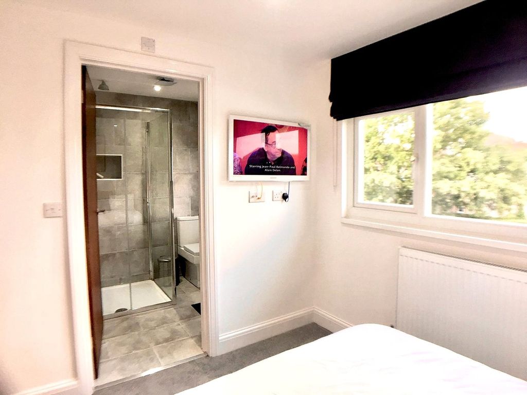 Property photo 3 of 10 Picture No. 02