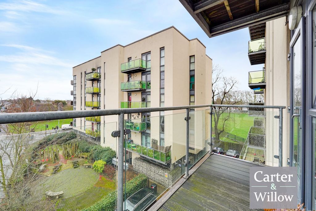 Property photo 2 of 14