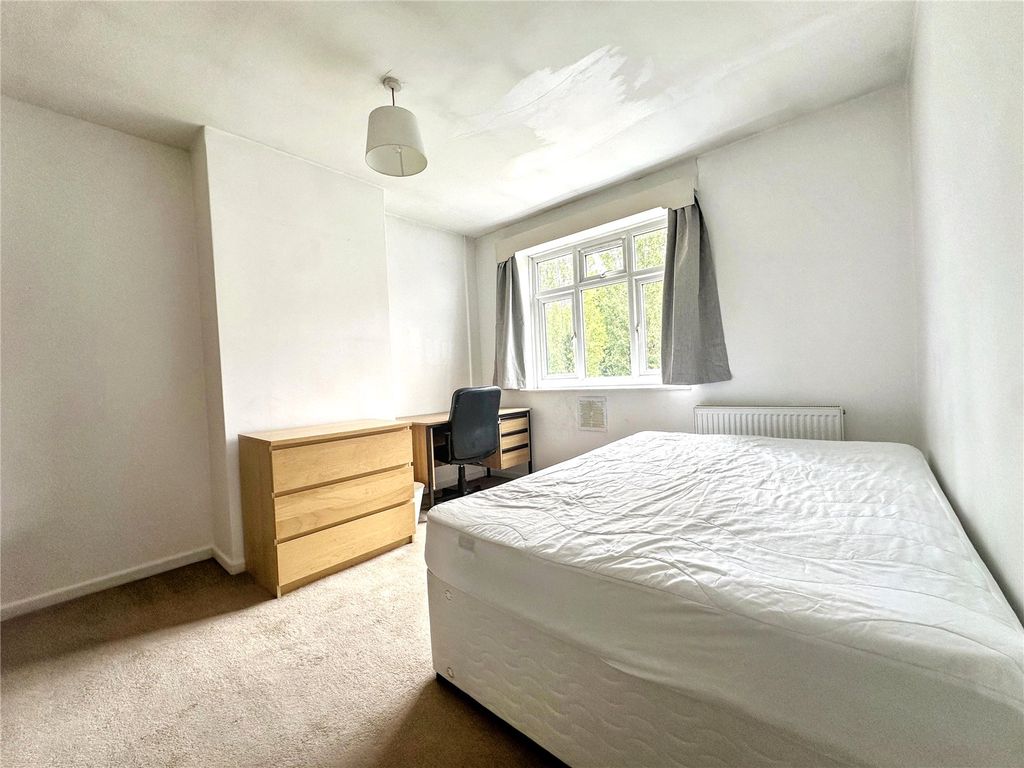 Property photo 3 of 13 Picture No. 04