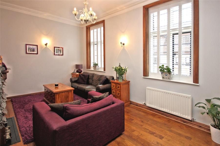 Property photo 3 of 11