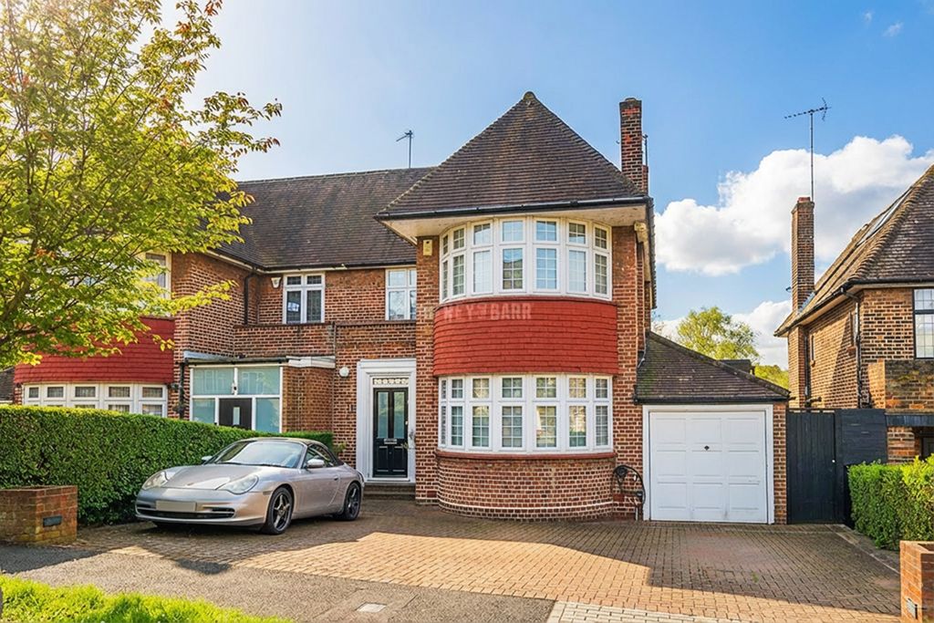 Property photo 1 of 19