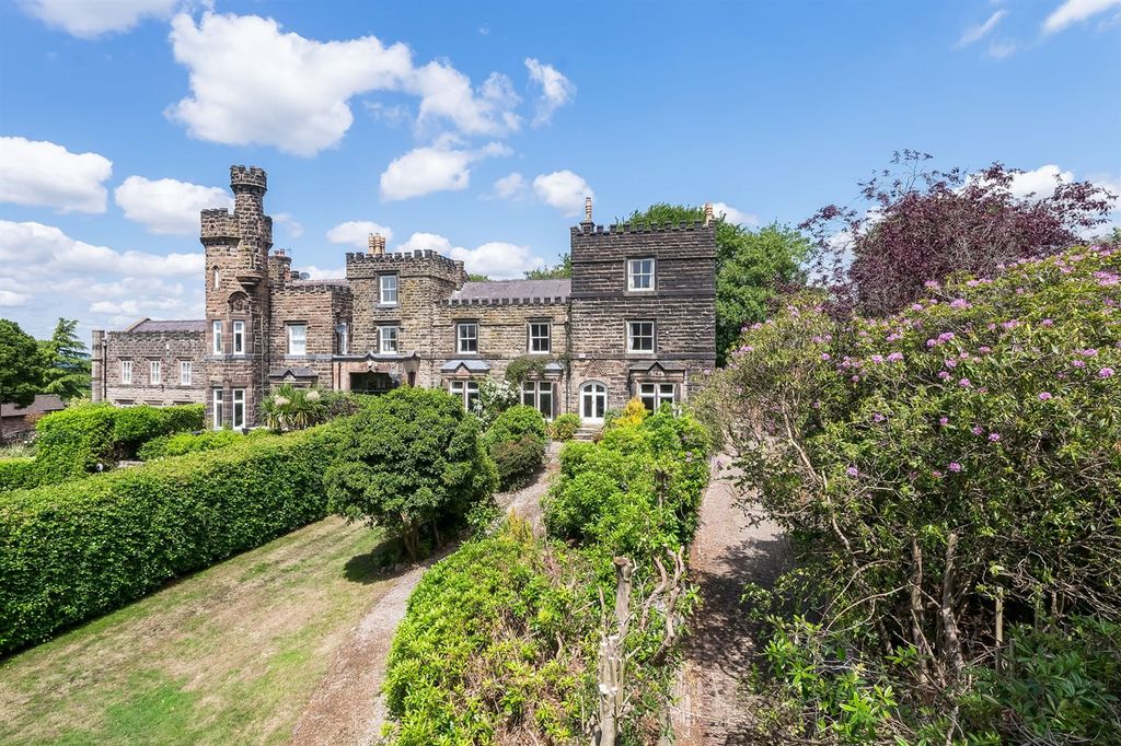 Property photo 1 of 28 (Main)