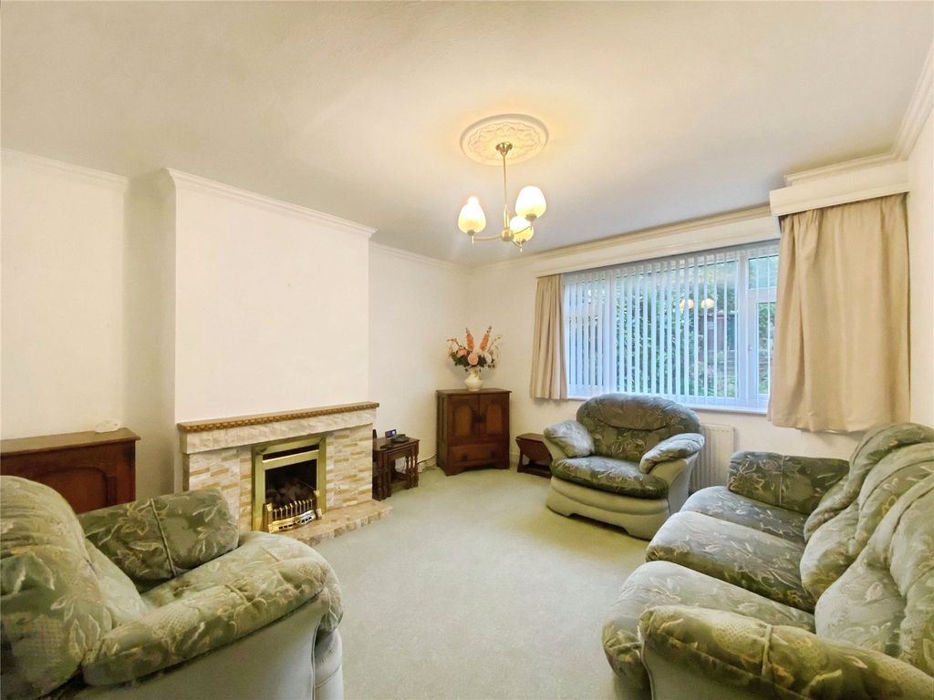 Property photo 3 of 16 Picture No. 02