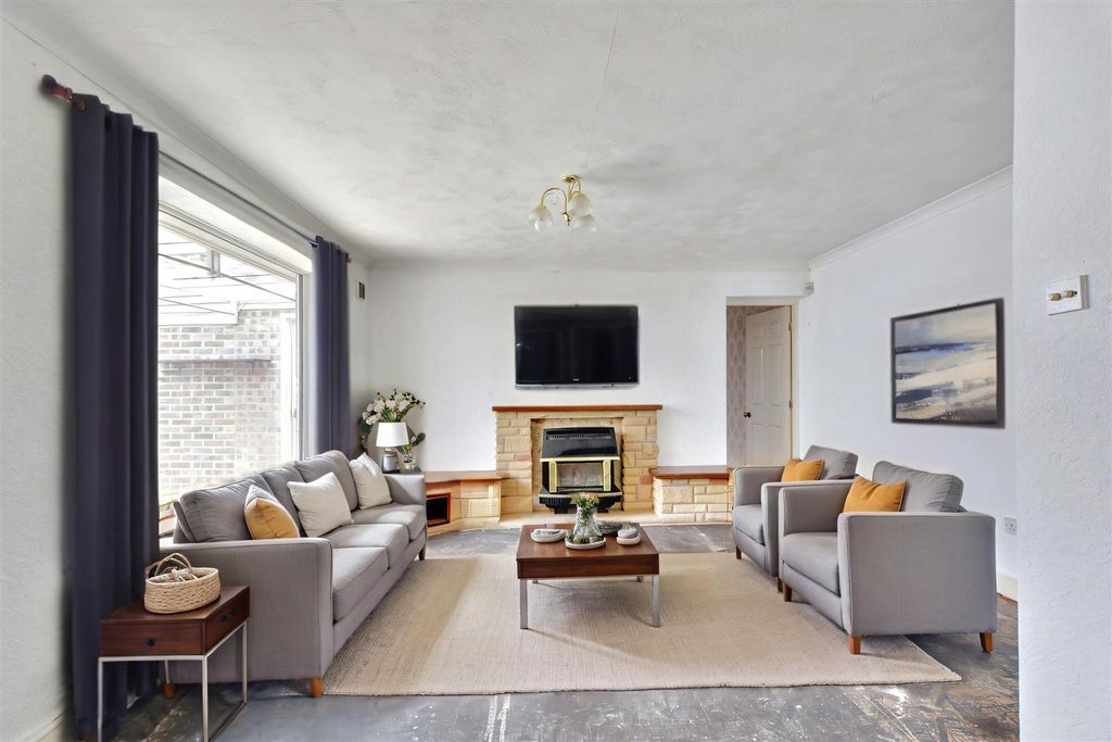 Property photo 2 of 27 Vf_1.Jpeg