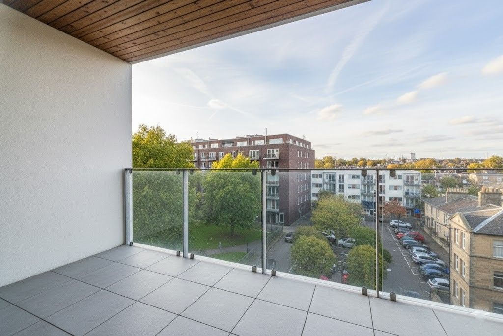 Property photo 1 of 2