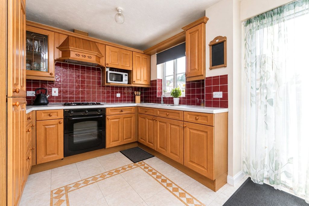 Property photo 3 of 12 Picture No. 30