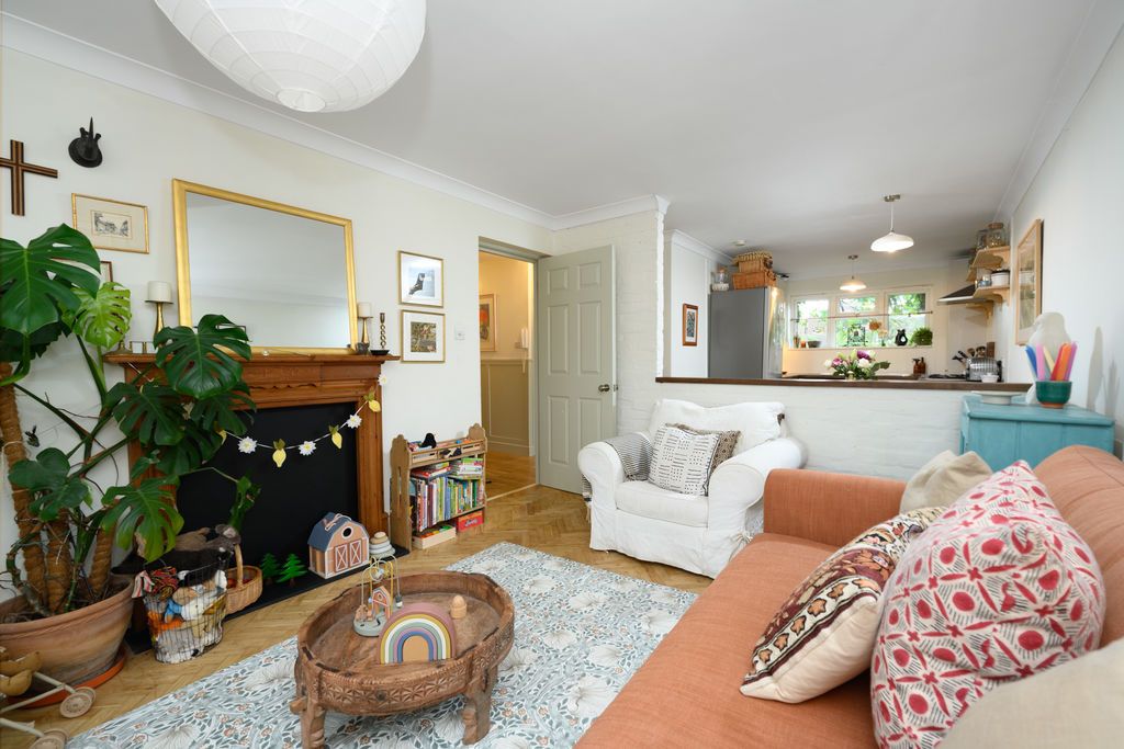 Property photo 1 of 17 Photo 7