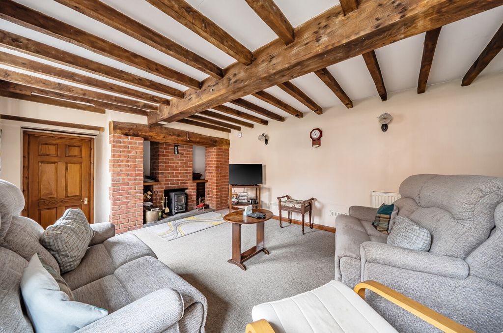 Property photo 2 of 20 1417266-9-699c801...