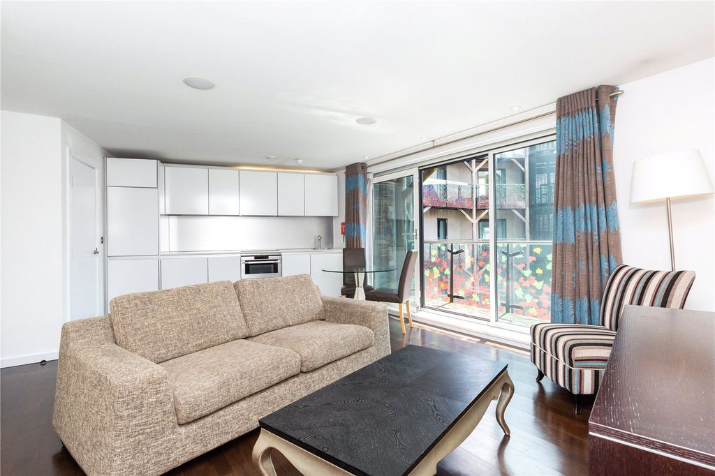 Property photo 2 of 10 Open Plan Living