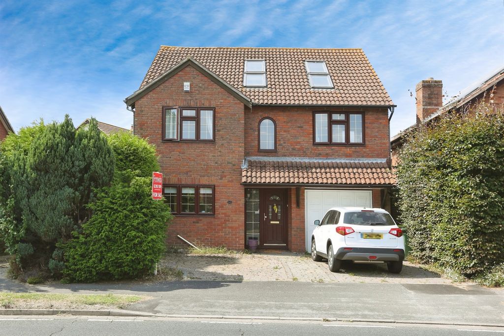 Property photo 1 of 17