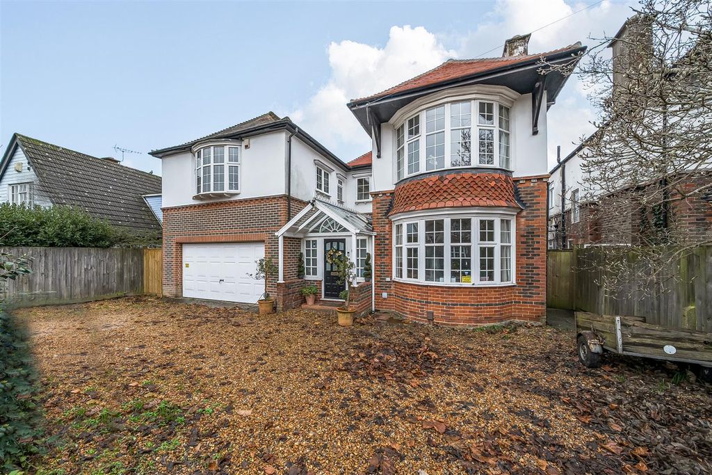 Property photo 2 of 18 Exterior