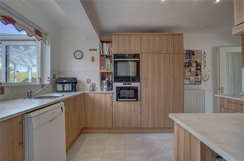 Property photo 3 of 14 Picture No. 02