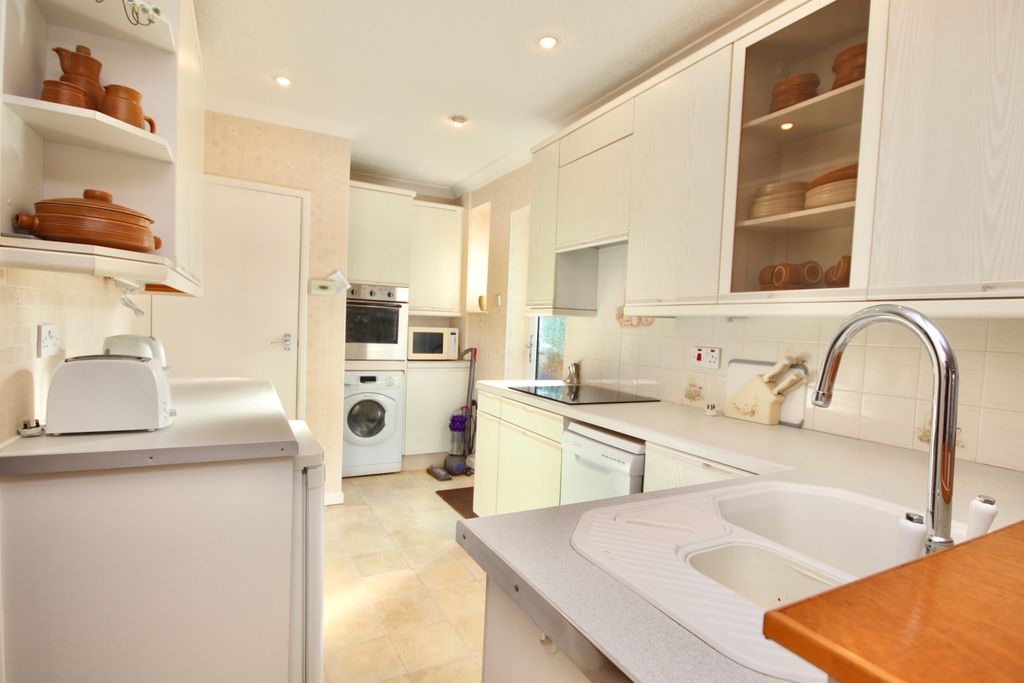 Property photo 3 of 15