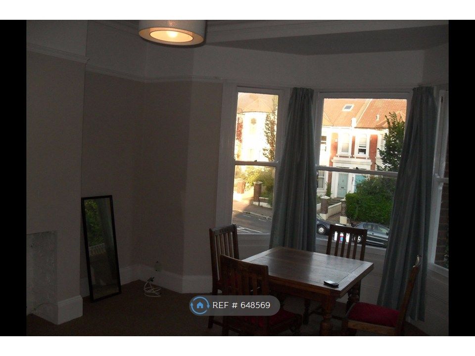 Property photo 1 of 11 Lounge 1