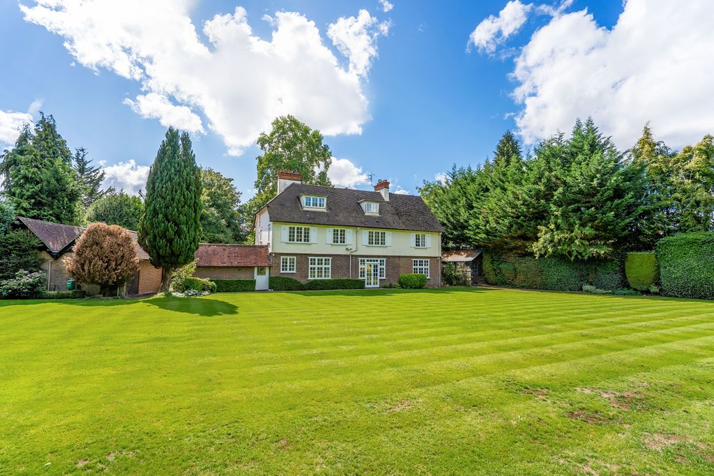 Property photo 3 of 26