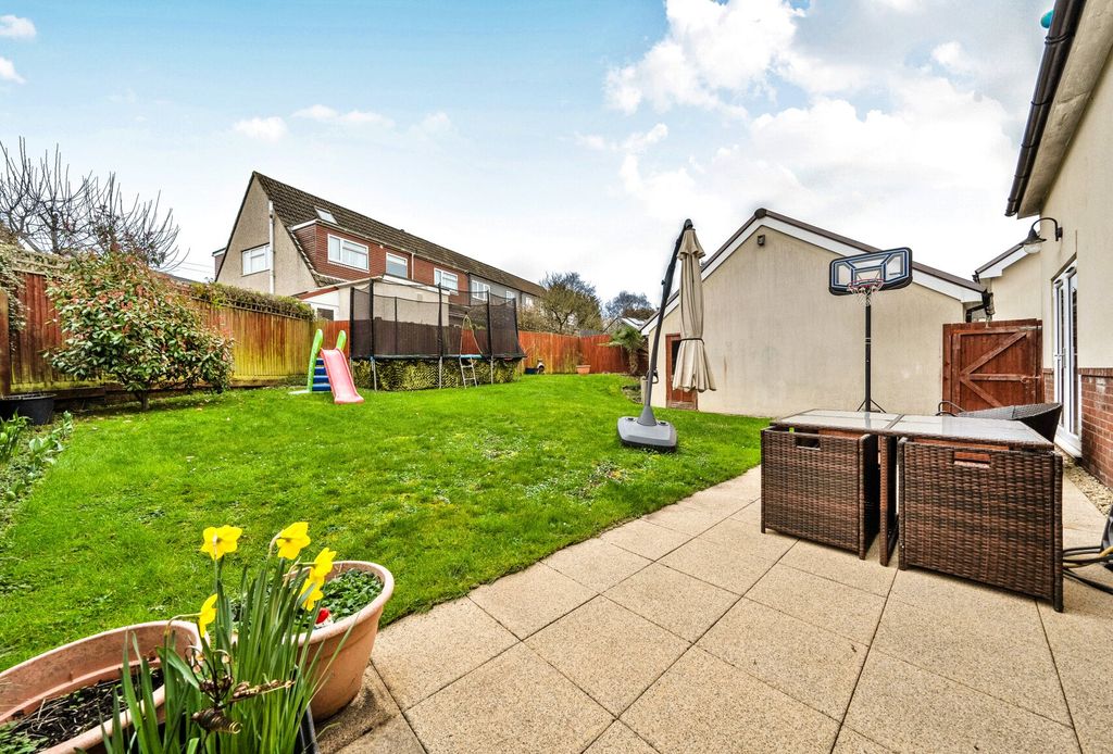 Property photo 1 of 16 Picture No. 06