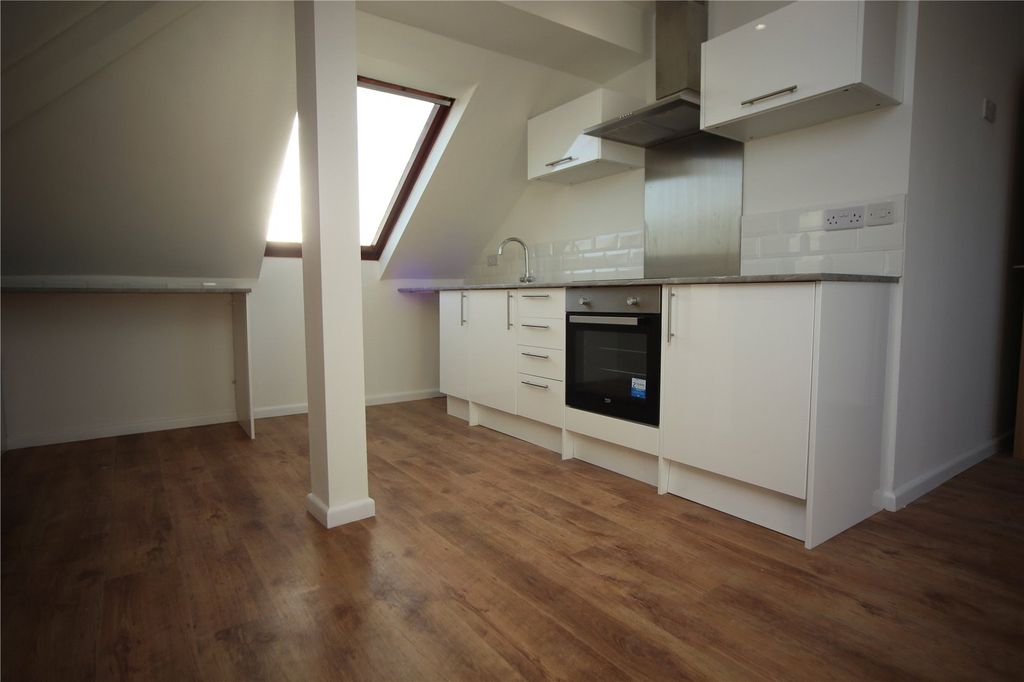 Property photo 1 of 9 Picture No. 12