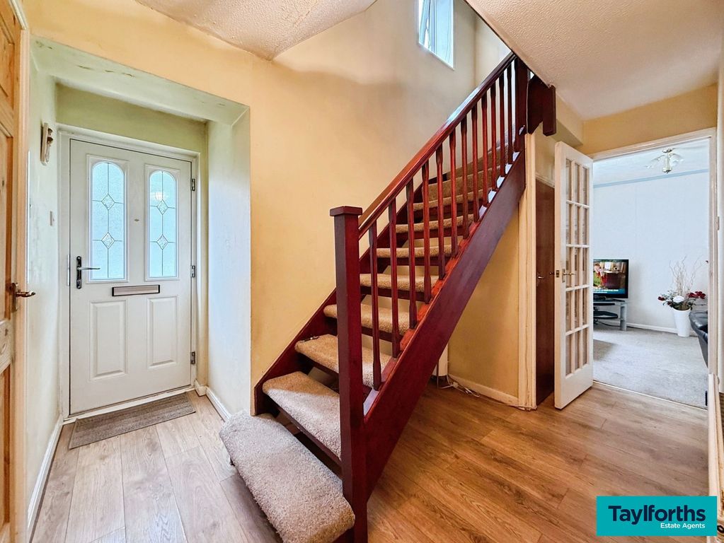 Property photo 3 of 20