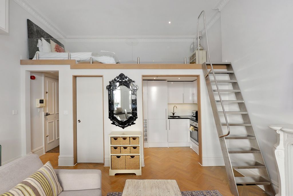 Property photo 3 of 8 Picture 3