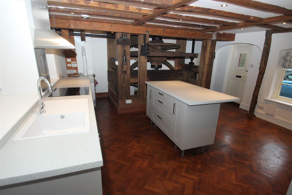 Property photo 2 of 20 Img_8075.Jpg