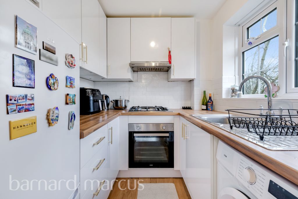 Property photo 2 of 9 Image