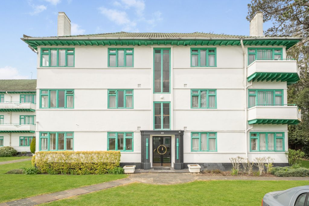 Property photo 1 of 24 Picture No. 17