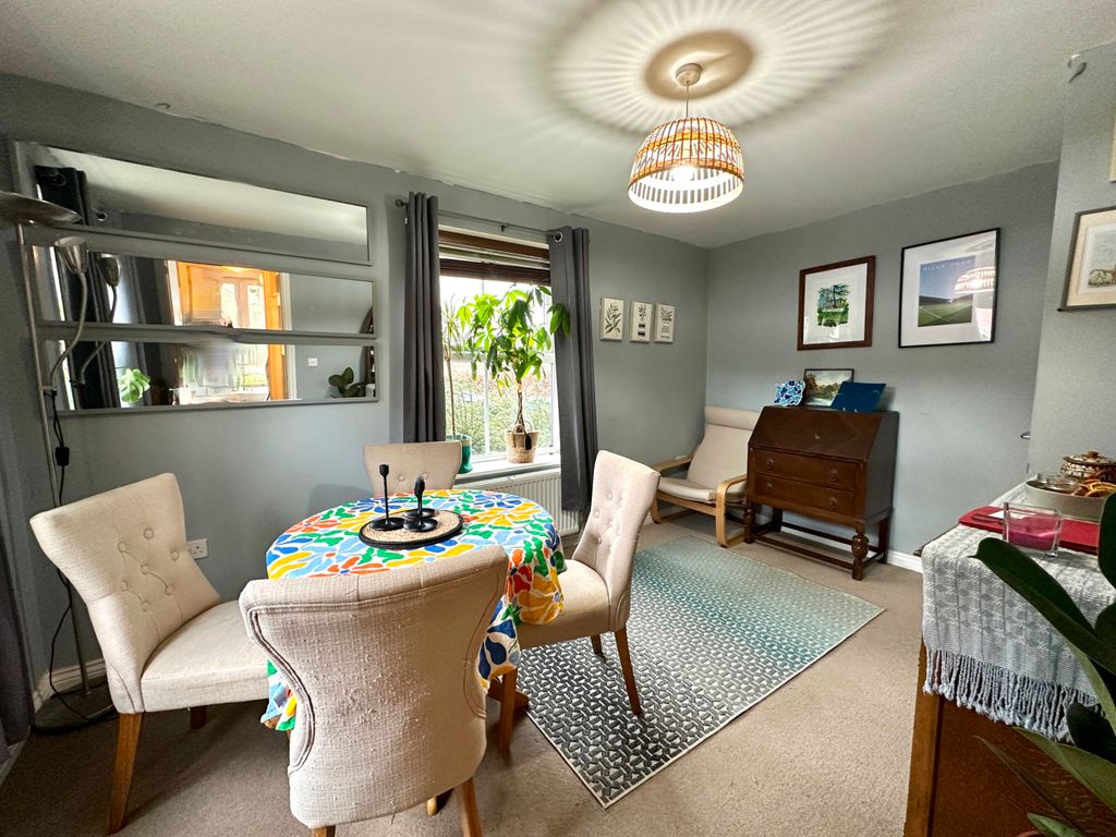 Property photo 2 of 26