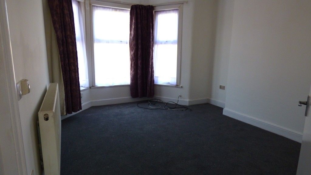 Property photo 1 of 4