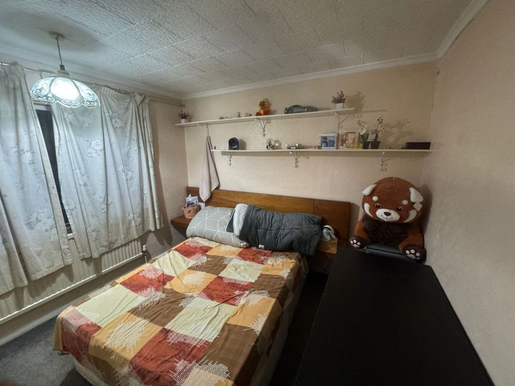 Property photo 3 of 16 Gallery