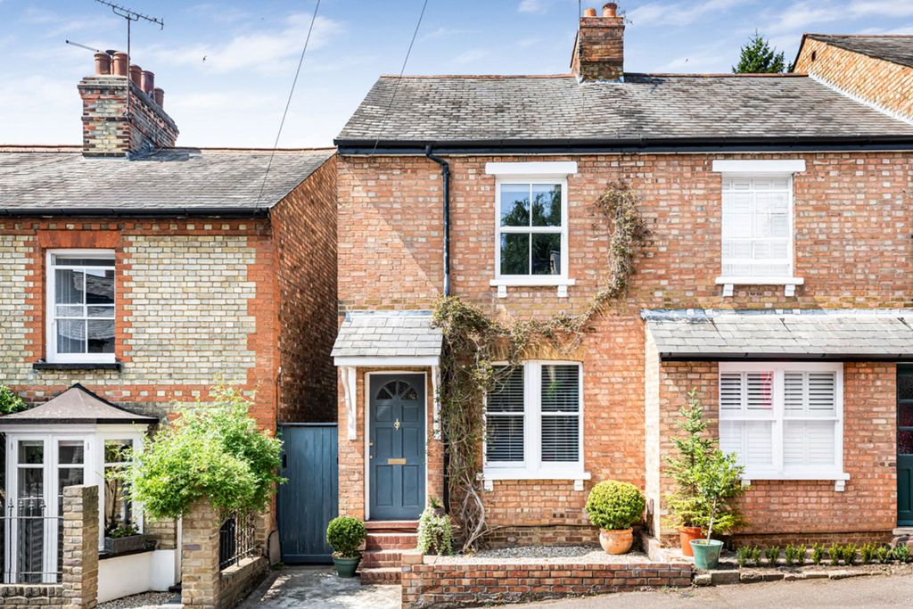 Property photo 1 of 33