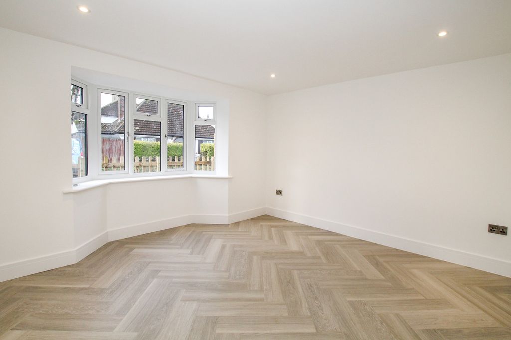 Property photo 2 of 12 Not Specified