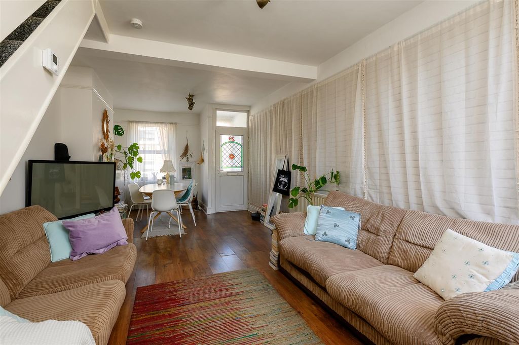 Property photo 2 of 13 Living Room