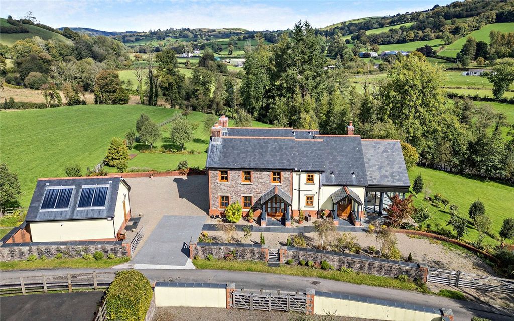 Property photo 1 of 45 Aerial