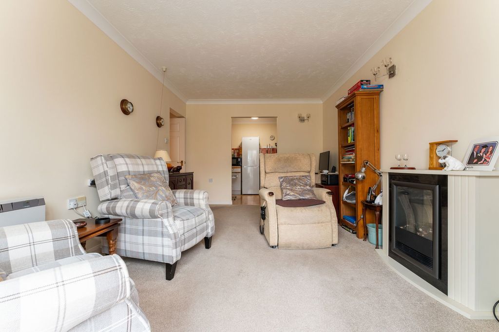 Property photo 3 of 9