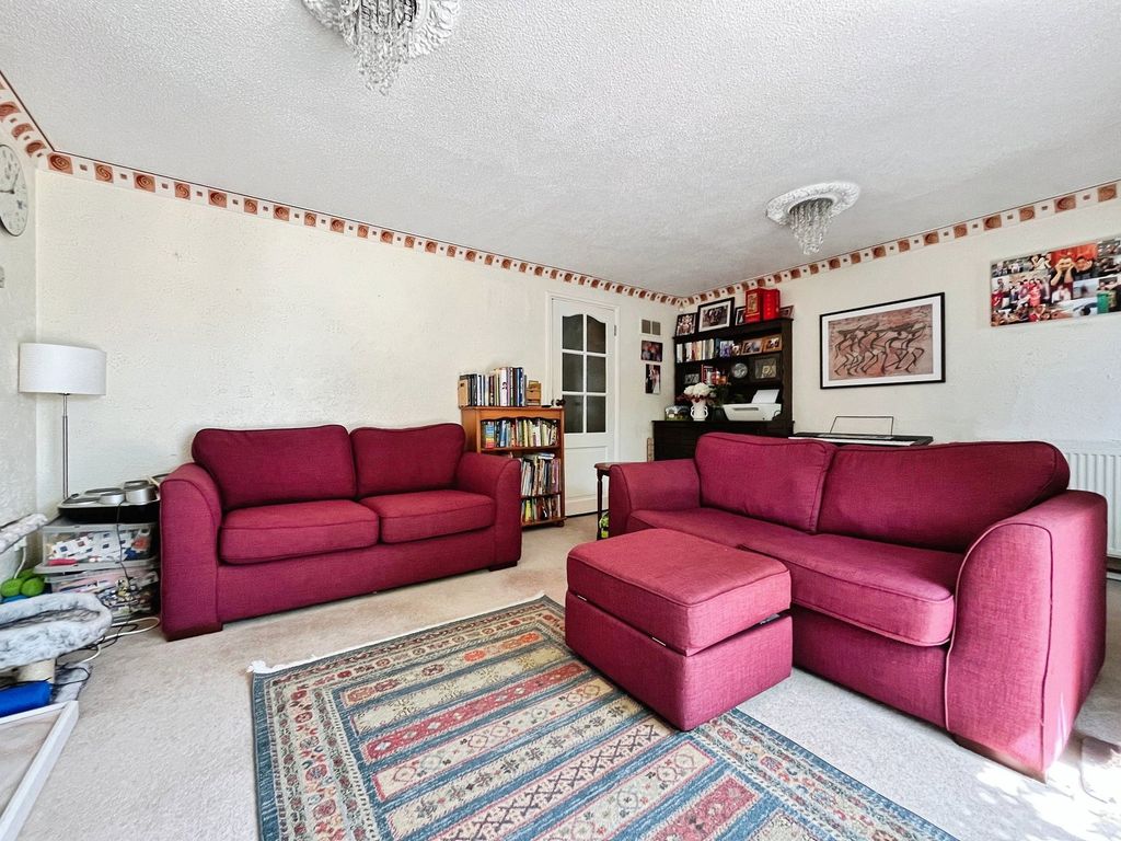Property photo 3 of 15