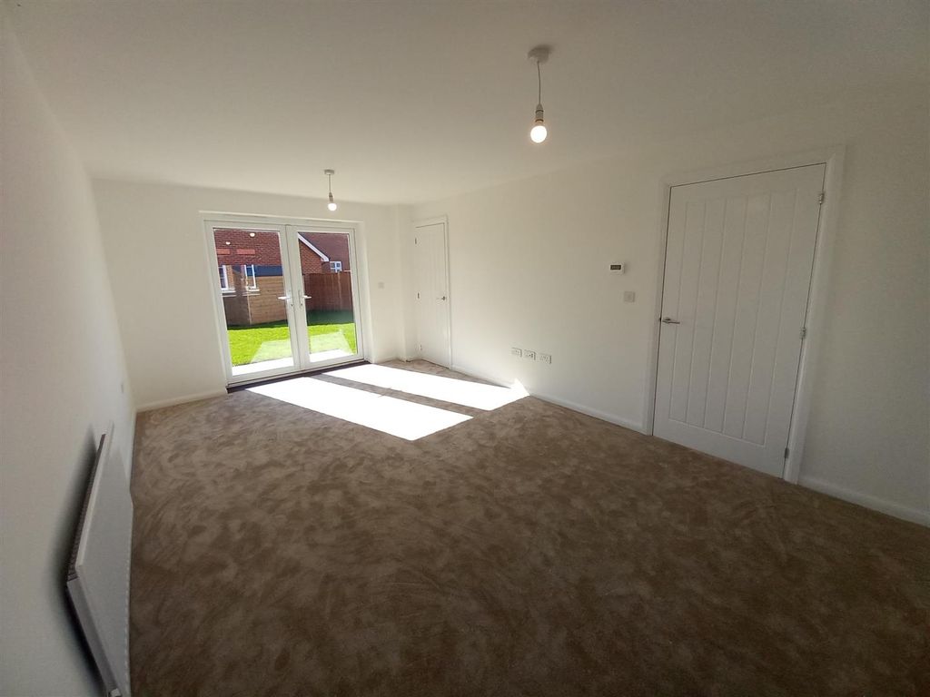 Property photo 2 of 20 8.Jpg