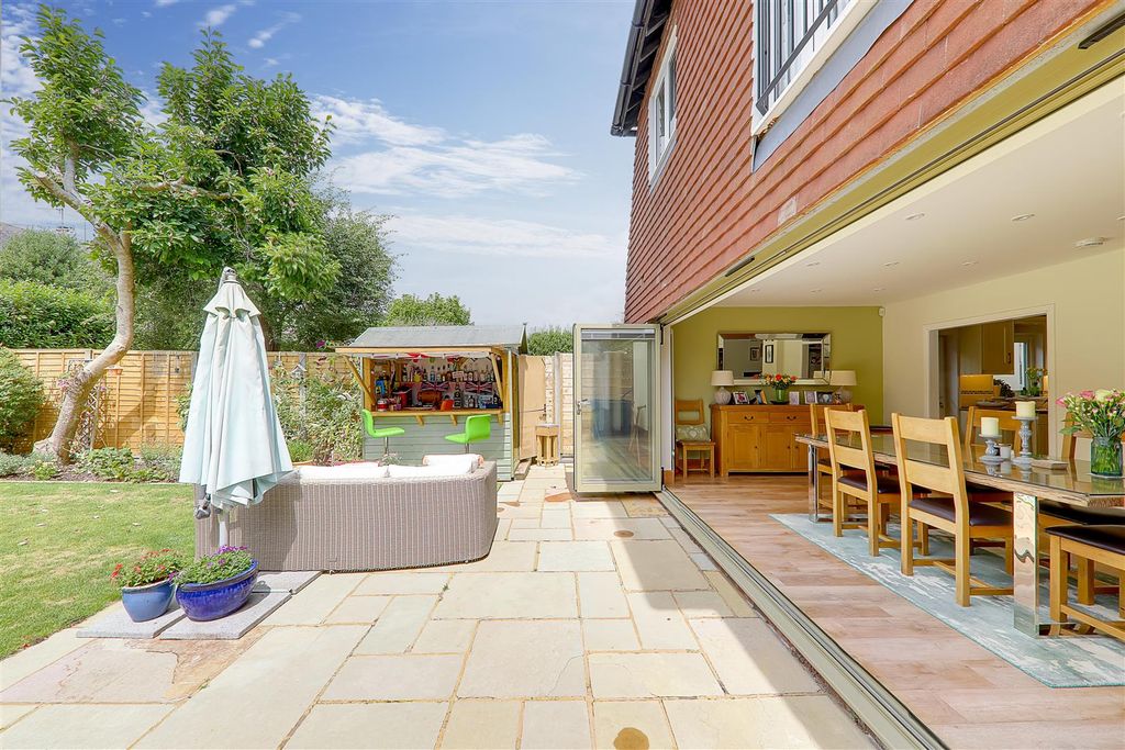 Property photo 2 of 32 Img_5860-Img_5862.Jpg