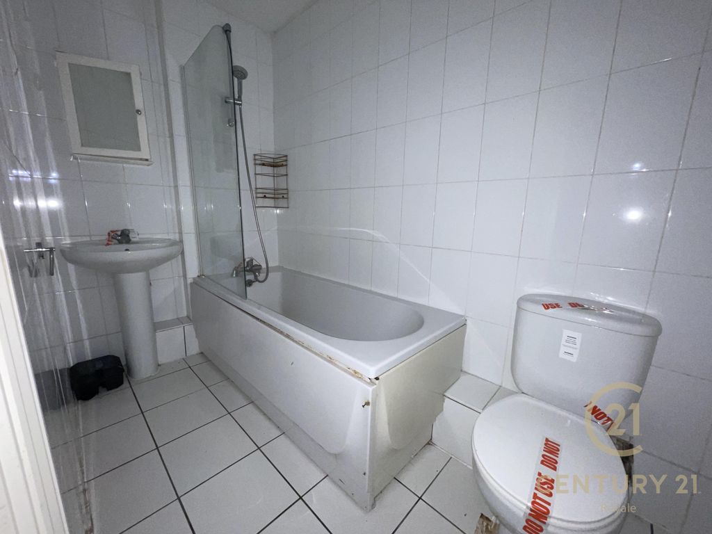 Property photo 3 of 4