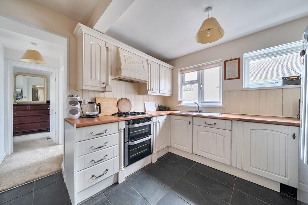 Property photo 3 of 19 1394665-14-6964Db7cc2B21.Jpg