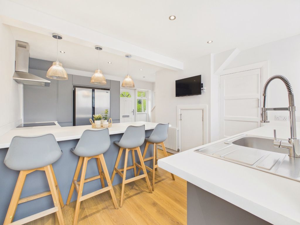 Property photo 3 of 16 5316196