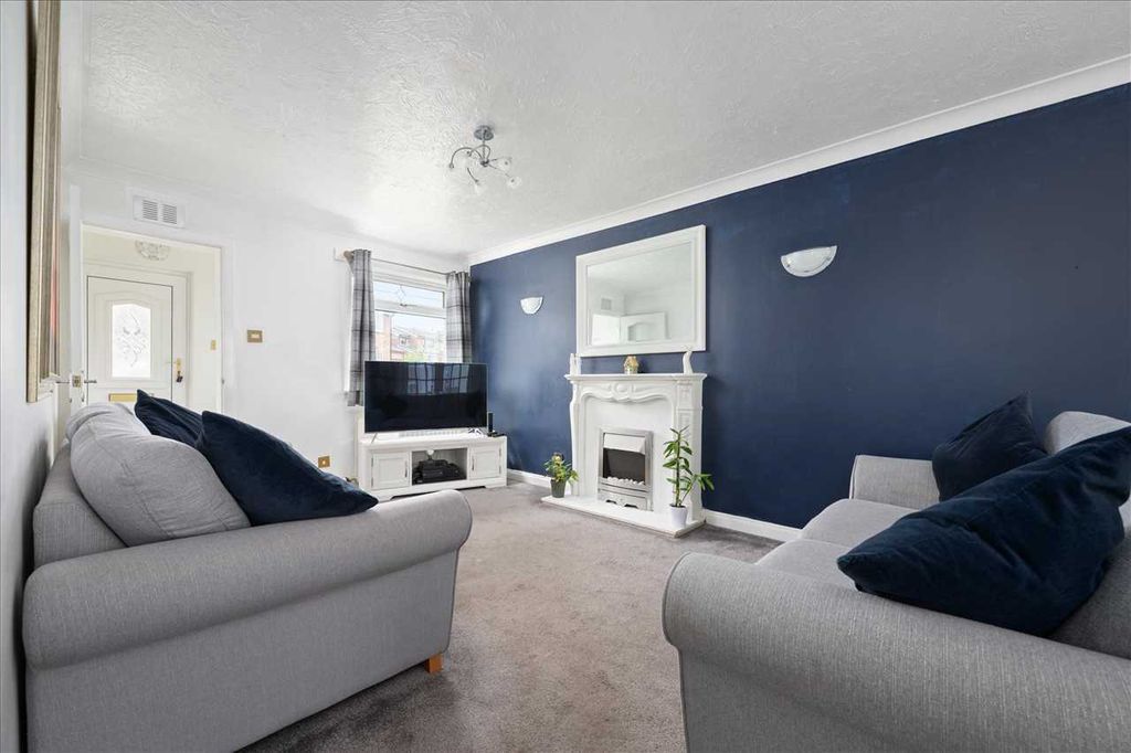 Property photo 3 of 26
